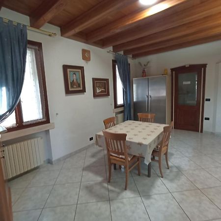 Villamoreno Merlara Bagian luar foto