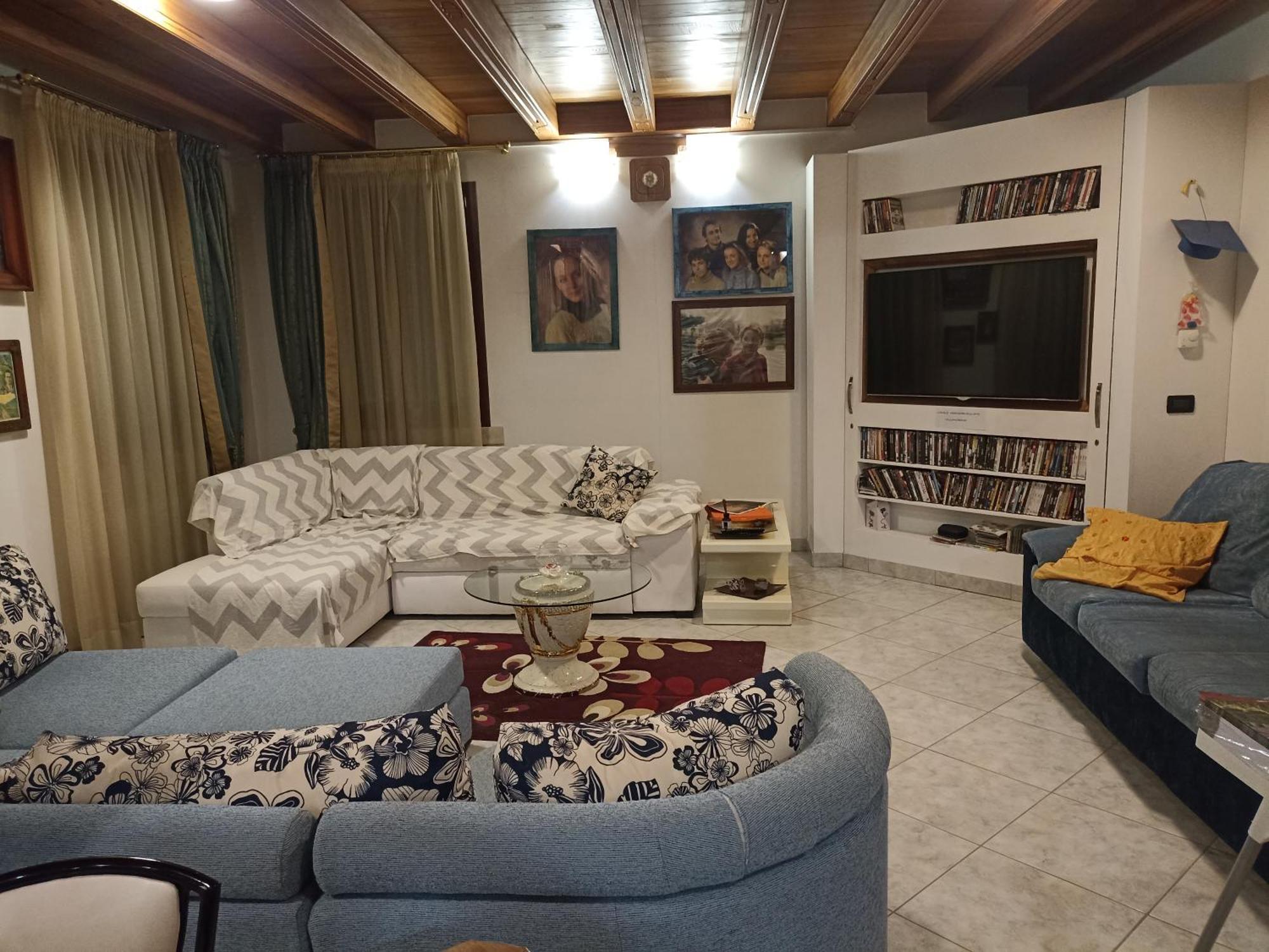 Villamoreno Merlara Bagian luar foto